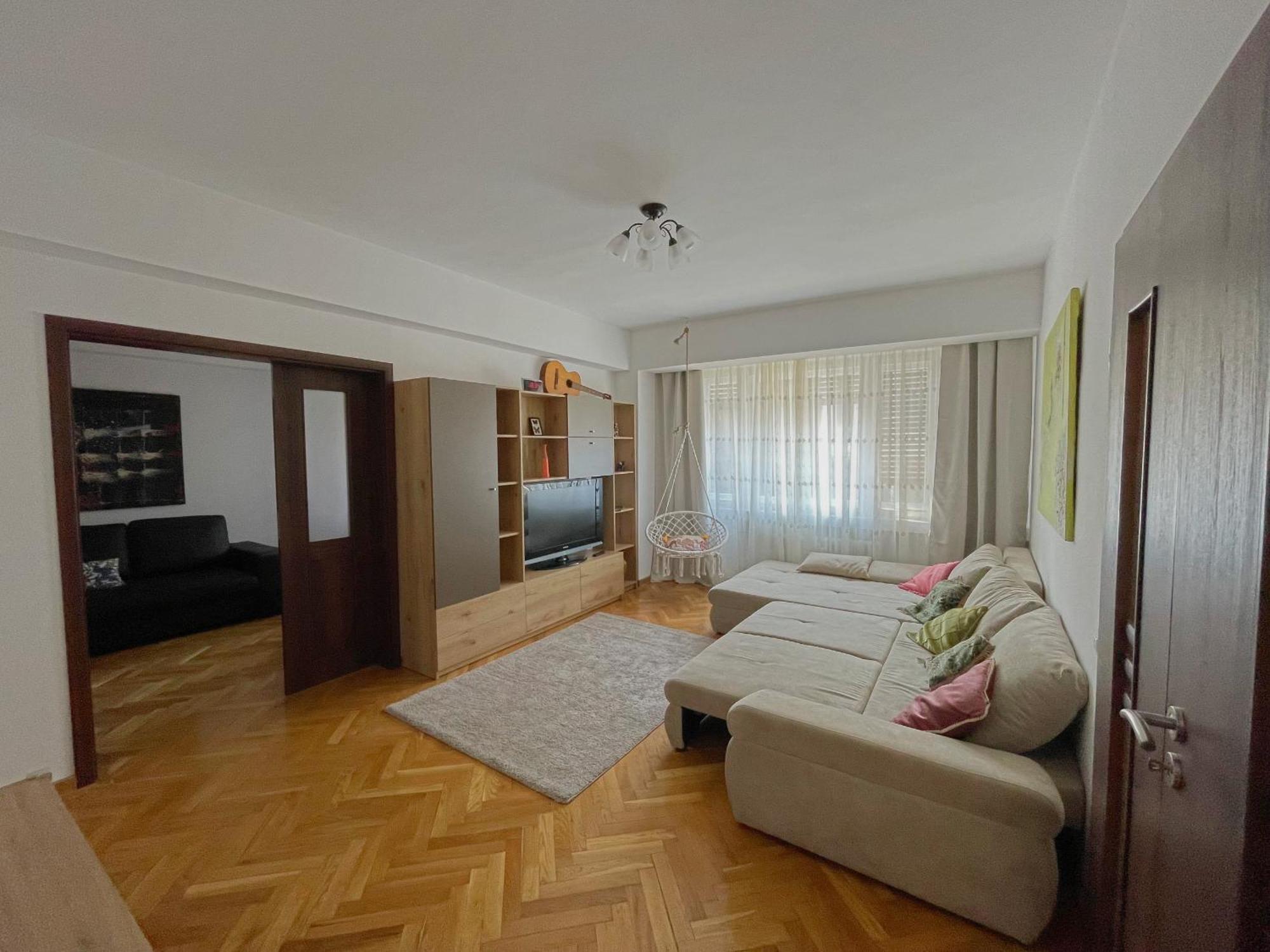 Relax Old Town Apartment 오라데아 외부 사진