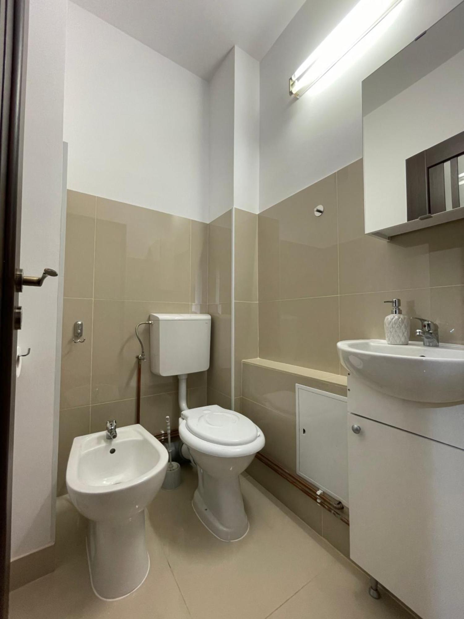 Relax Old Town Apartment 오라데아 외부 사진
